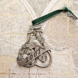 2001 Avon Pewter Christmas Ornament Partridge In A Pear Tree